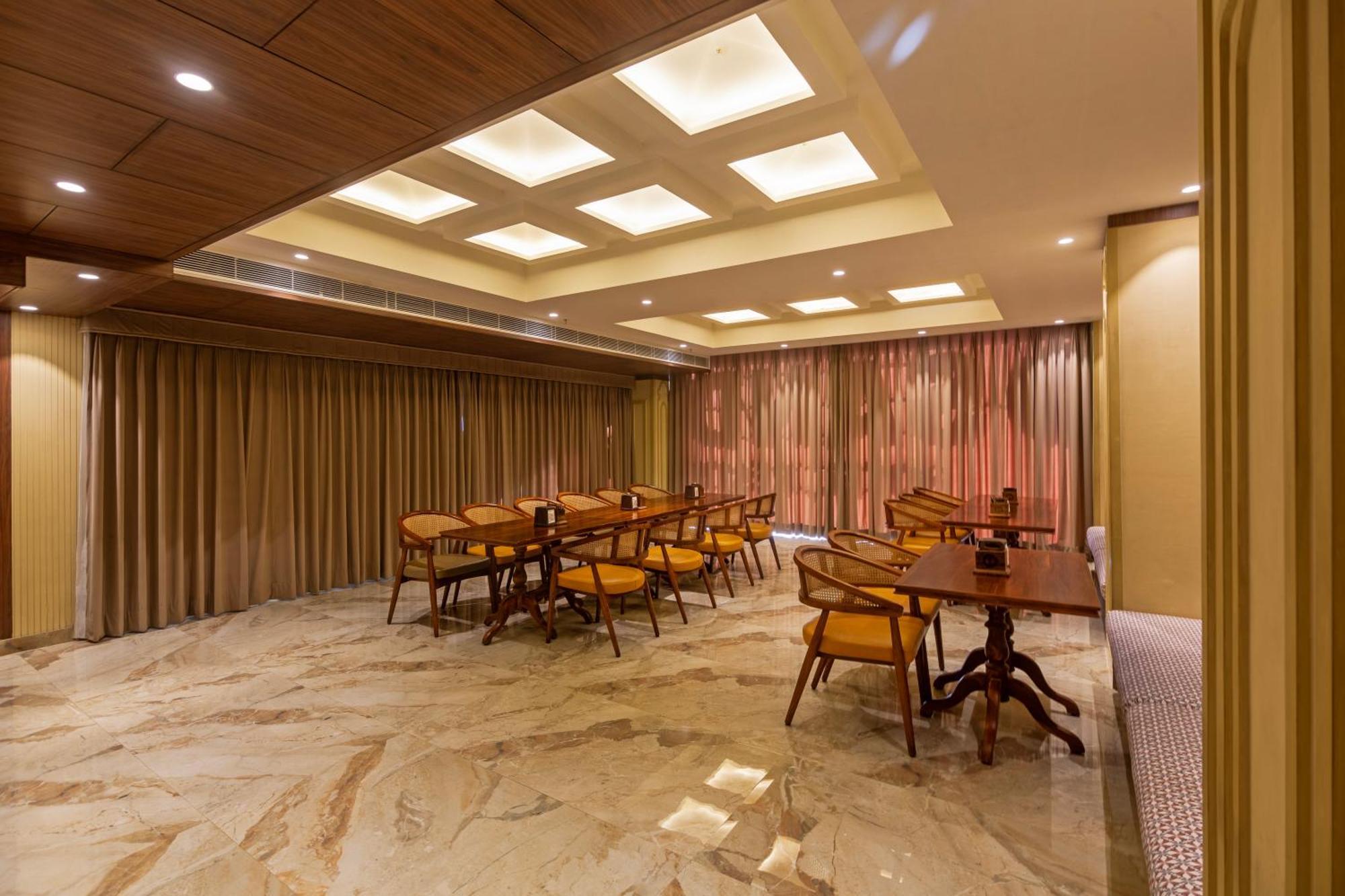 Sandoz Amritsar Near Golden Temple Exterior photo