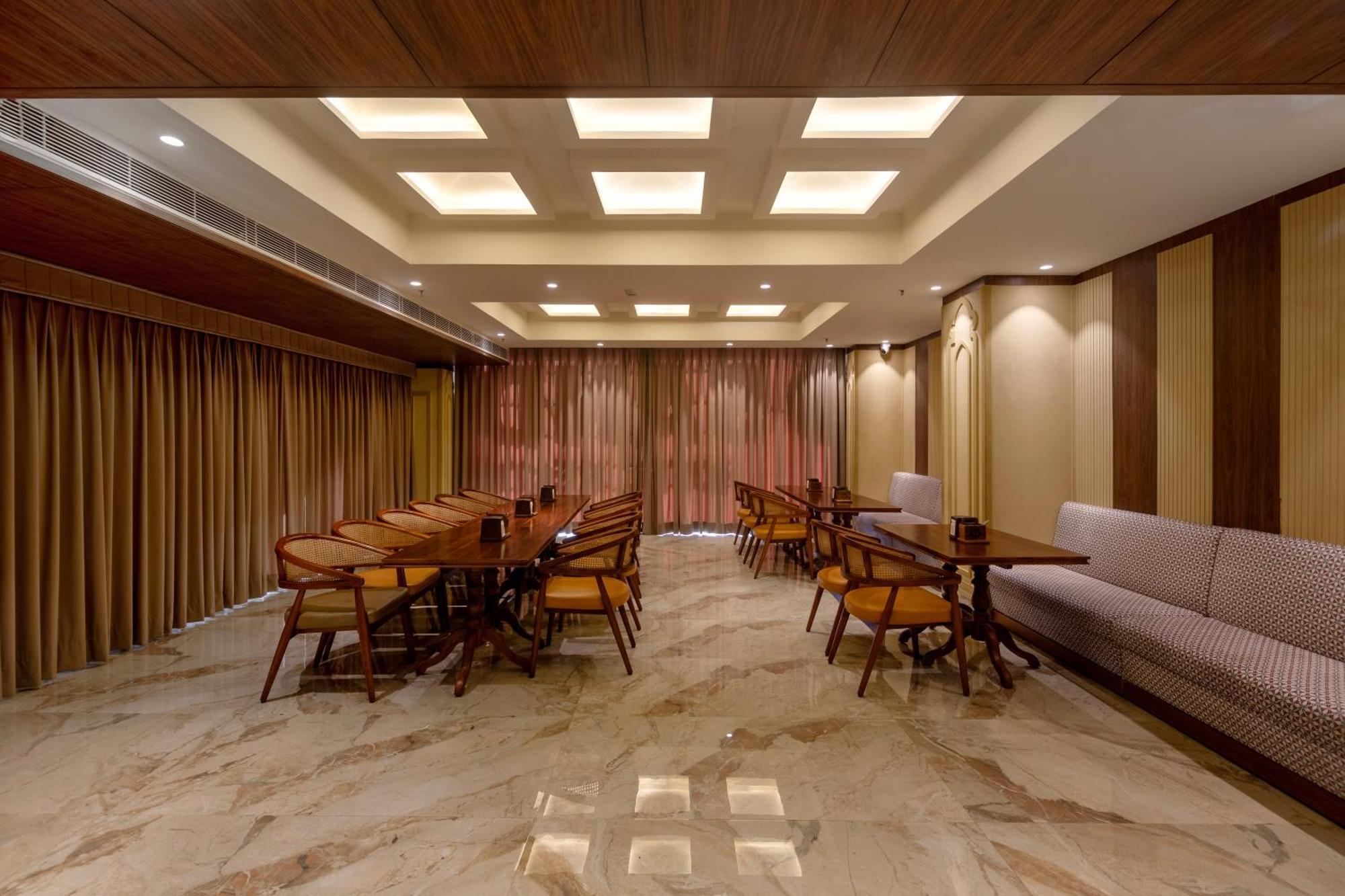 Sandoz Amritsar Near Golden Temple Exterior photo